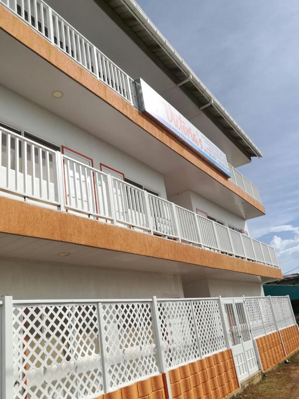 Victoria'S Gennie Bay Village Hostal San Andrés Εξωτερικό φωτογραφία