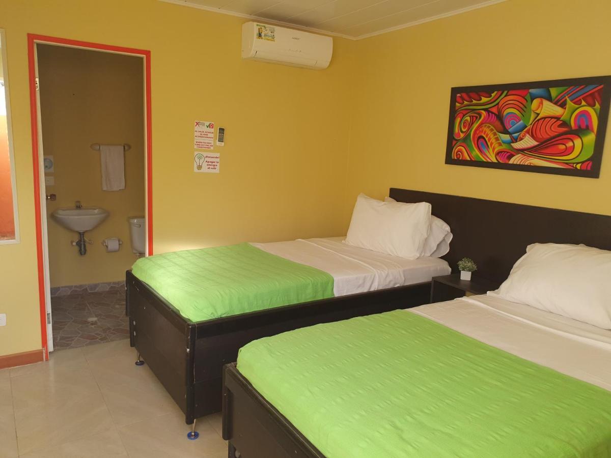 Victoria'S Gennie Bay Village Hostal San Andrés Εξωτερικό φωτογραφία