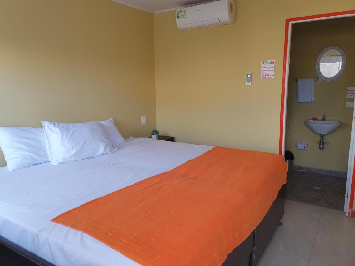 Victoria'S Gennie Bay Village Hostal San Andrés Εξωτερικό φωτογραφία